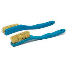 climbing brush for brushing holds